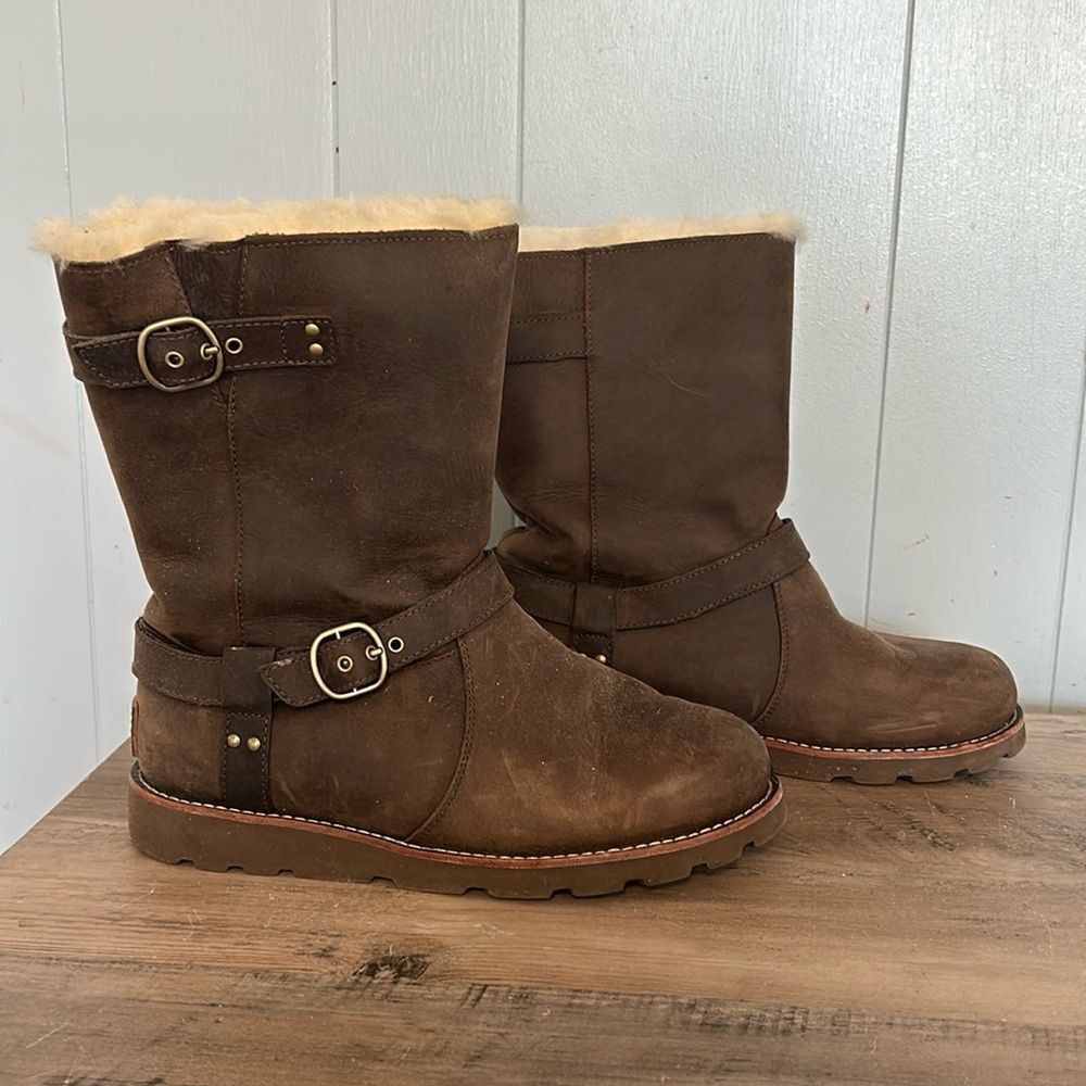 Ugg Brown Leather Boots Size 7